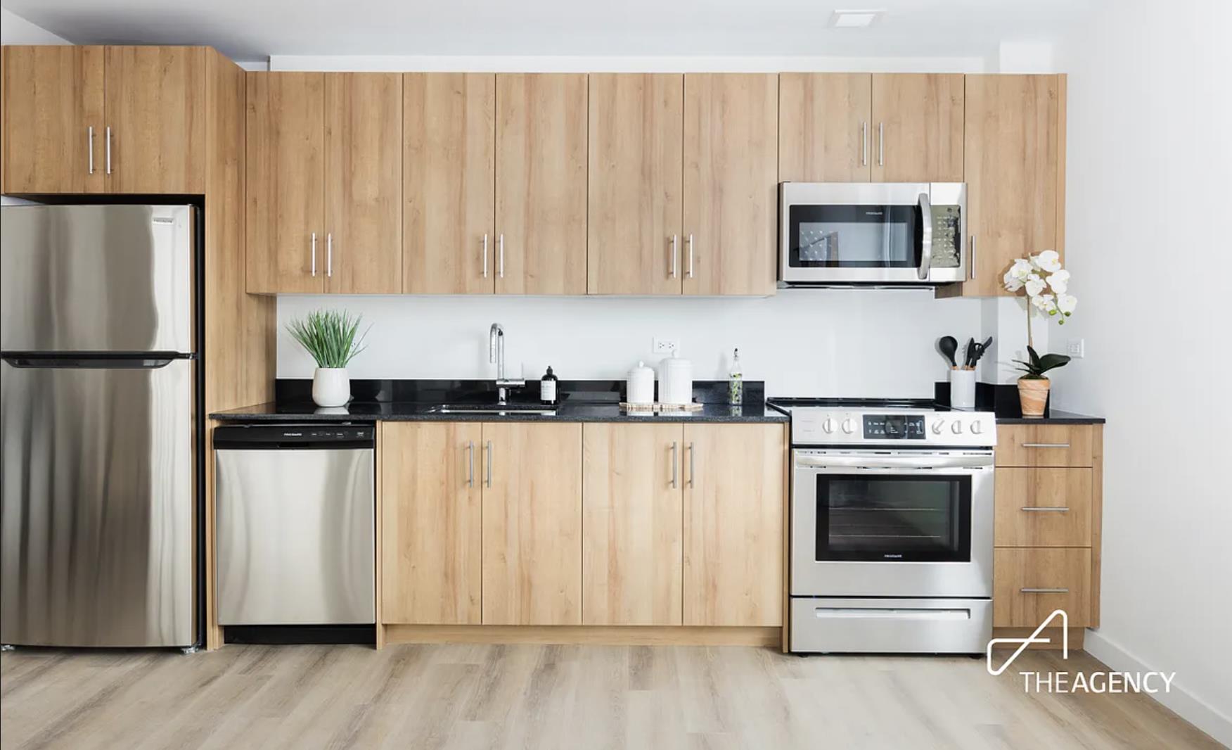8 Palmetto Street, #415