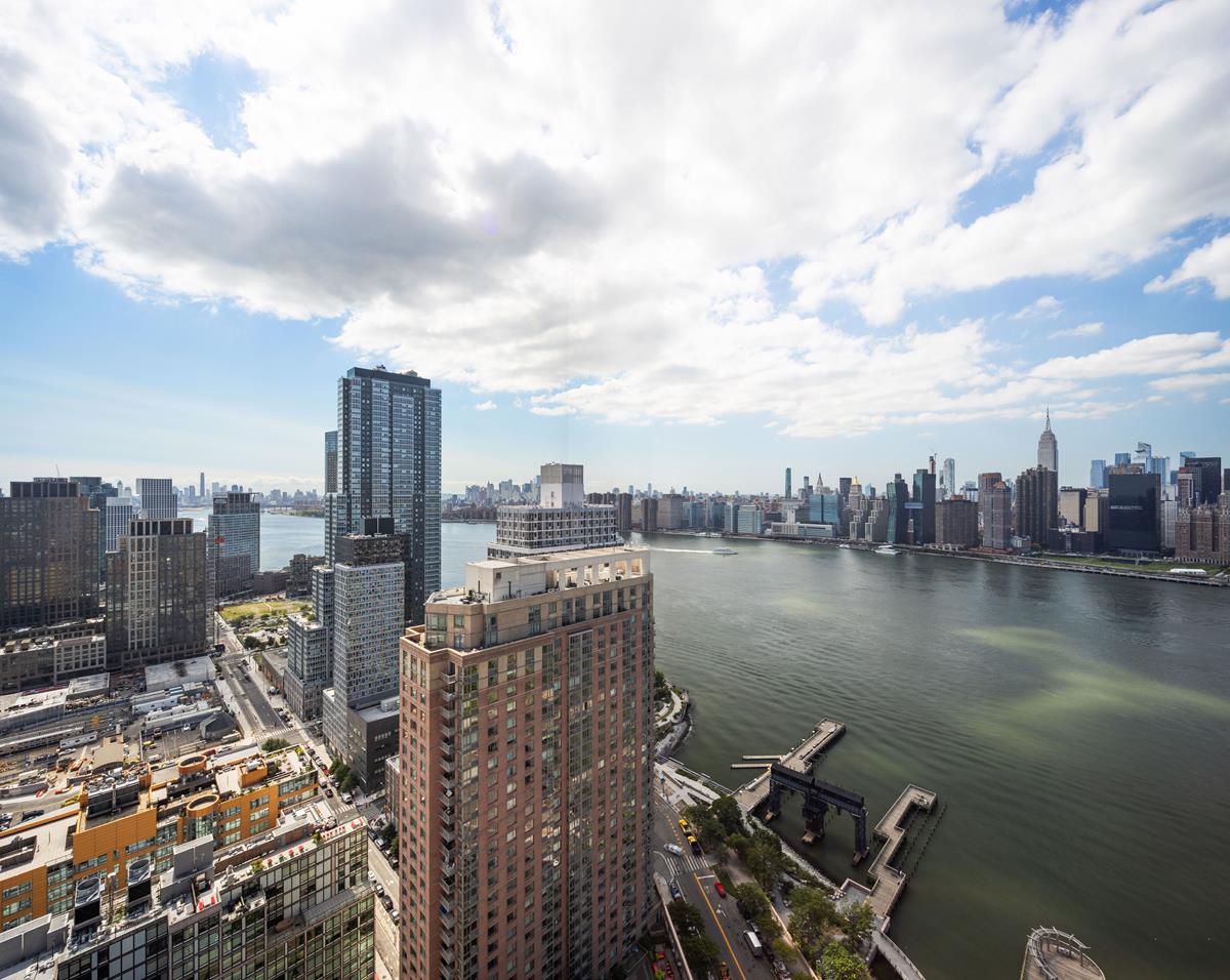 4-74 48th Avenue PH-2A Hunters Point Queens NY 11109