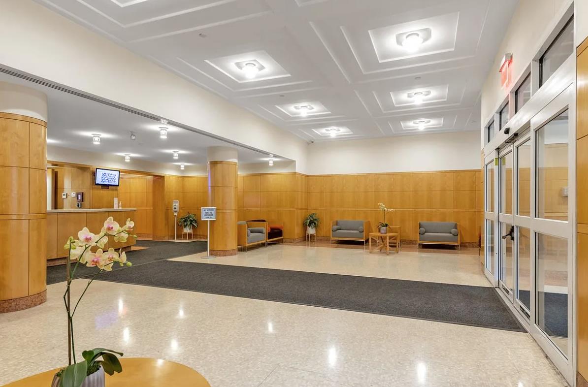 4-74 48th Avenue PH-2A Hunters Point Queens NY 11109