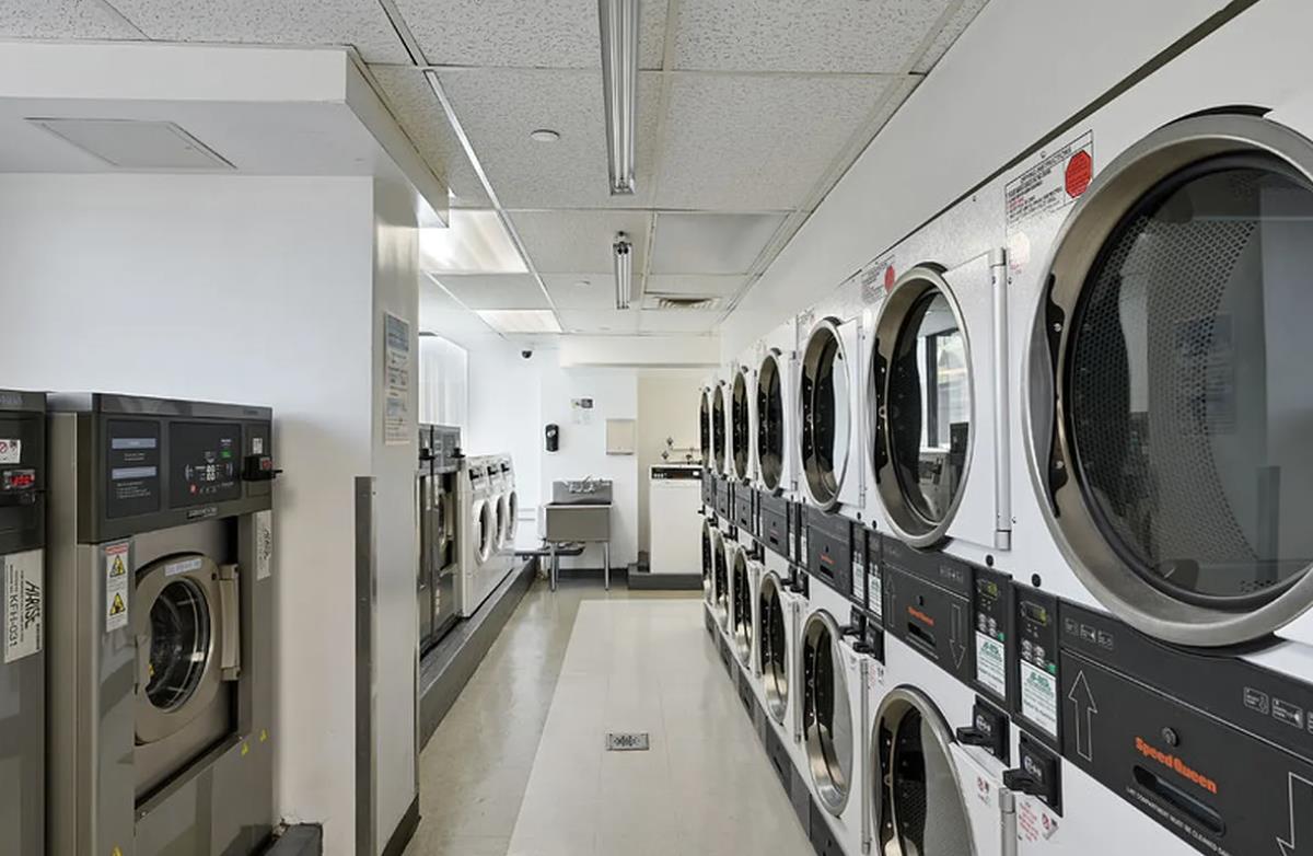 4-74 48th Avenue PH-2A Hunters Point Queens NY 11109