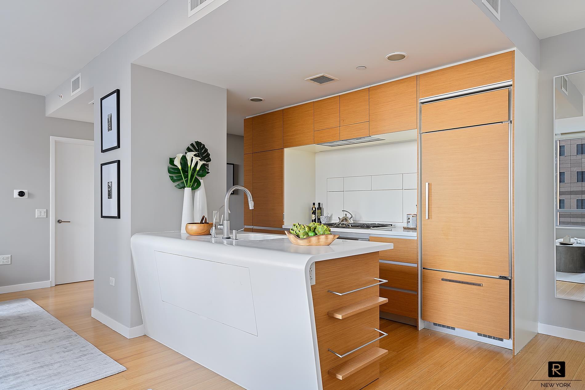 2 River Terrace, #8D