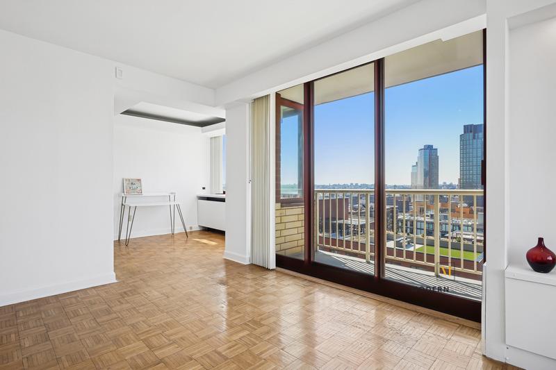 4-74 48th Avenue 19-A Hunters Point Queens NY 11109