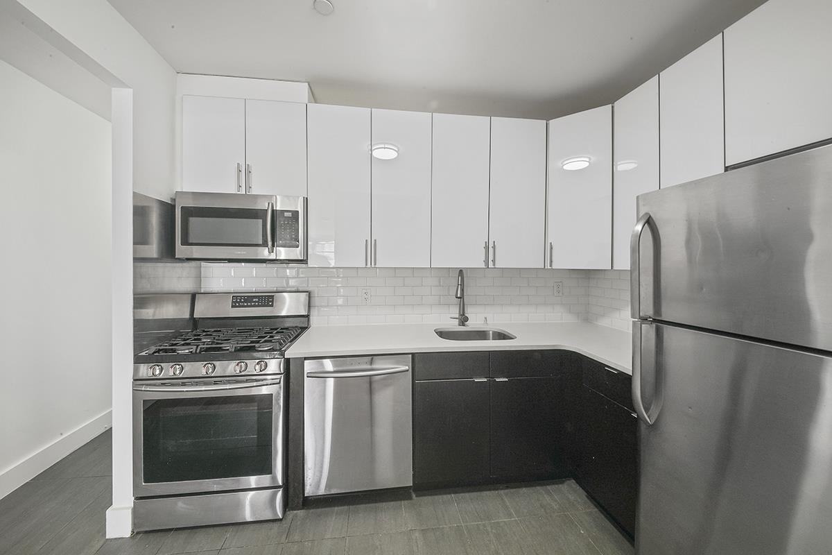 90-02 Queens Boulevard, #334