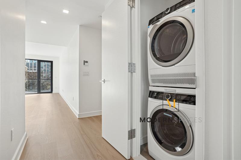 27-09 40th Avenue, #3J