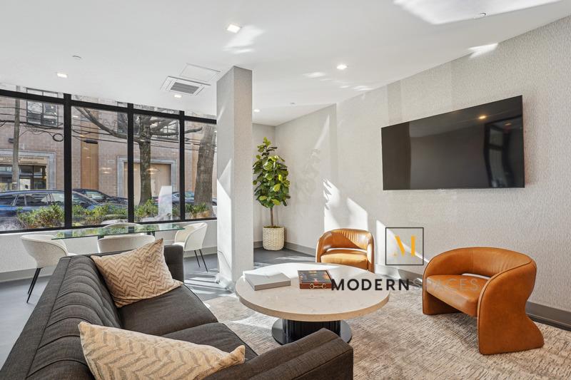 27-09 40th Avenue, #3J