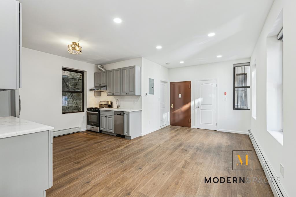 26 Ludlow Street, #4B