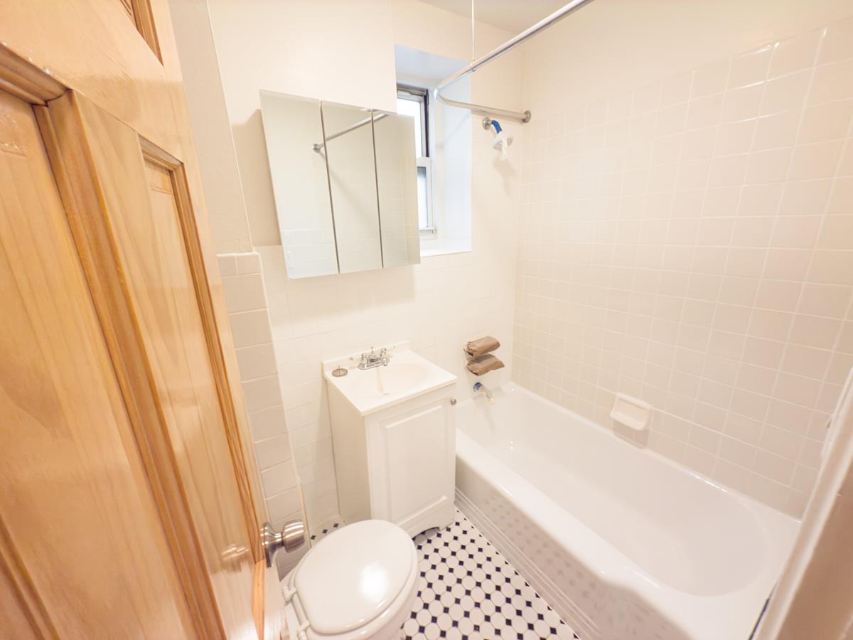 346 East 20th Street 5 Gramercy Park New York NY 10003