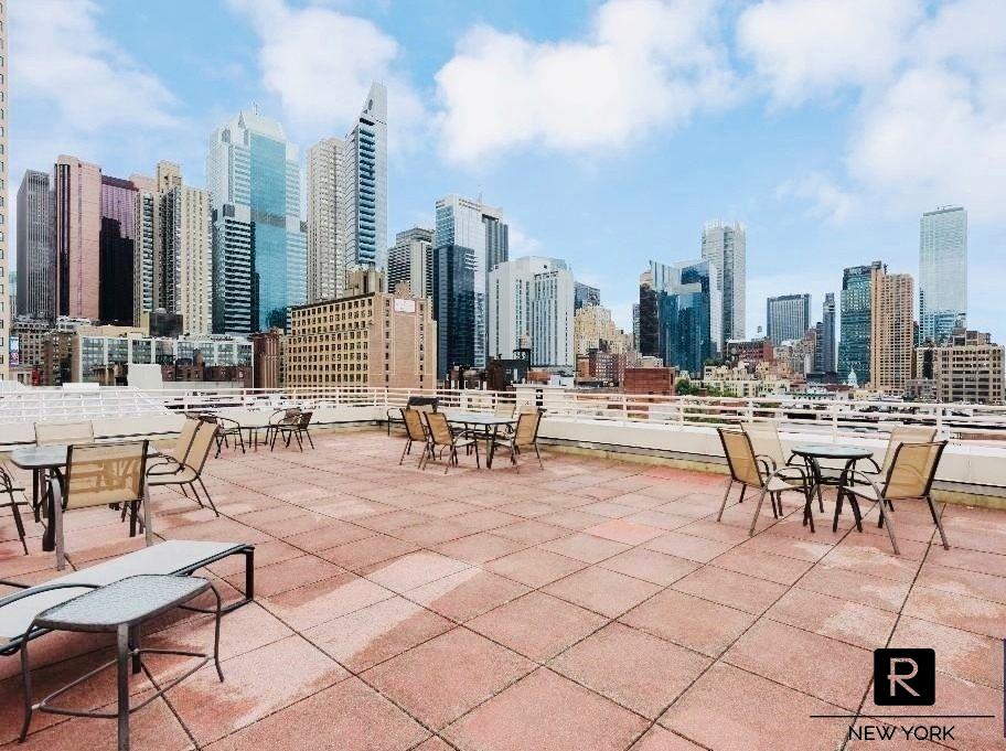 350 West 50th Street Midtown West New York NY 10019