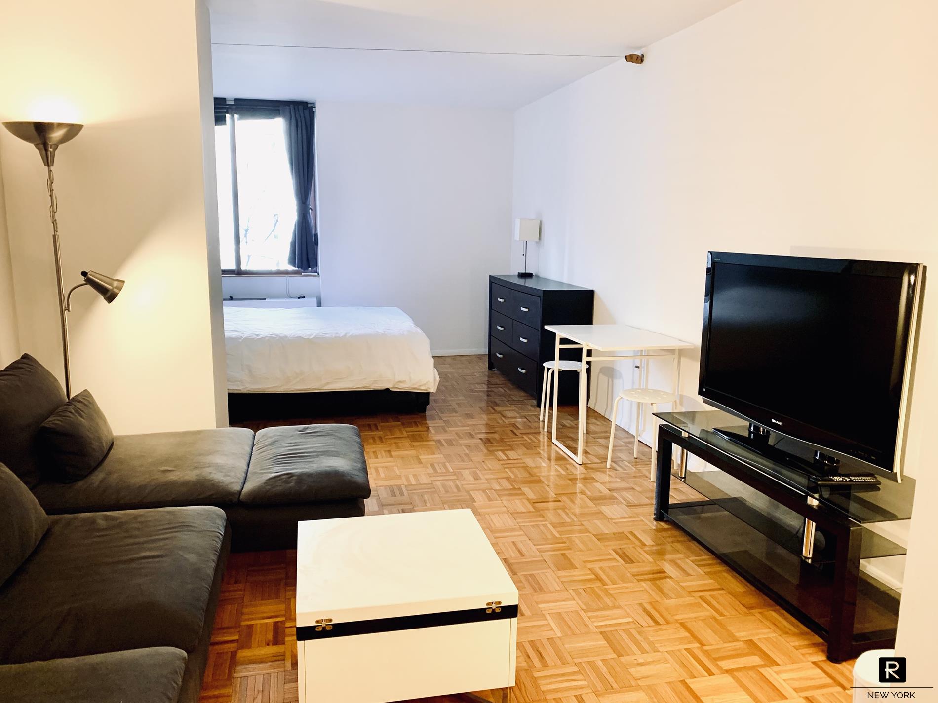 350 West 50th Street Midtown West New York NY 10019