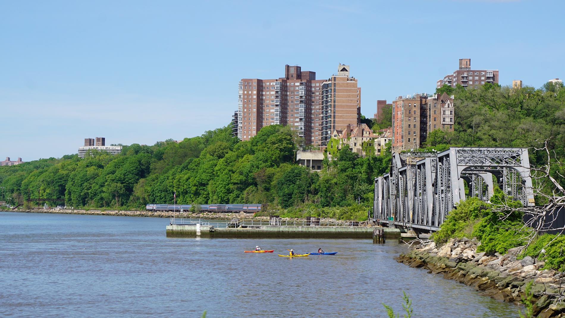 55 Park Terrace E, #B54
