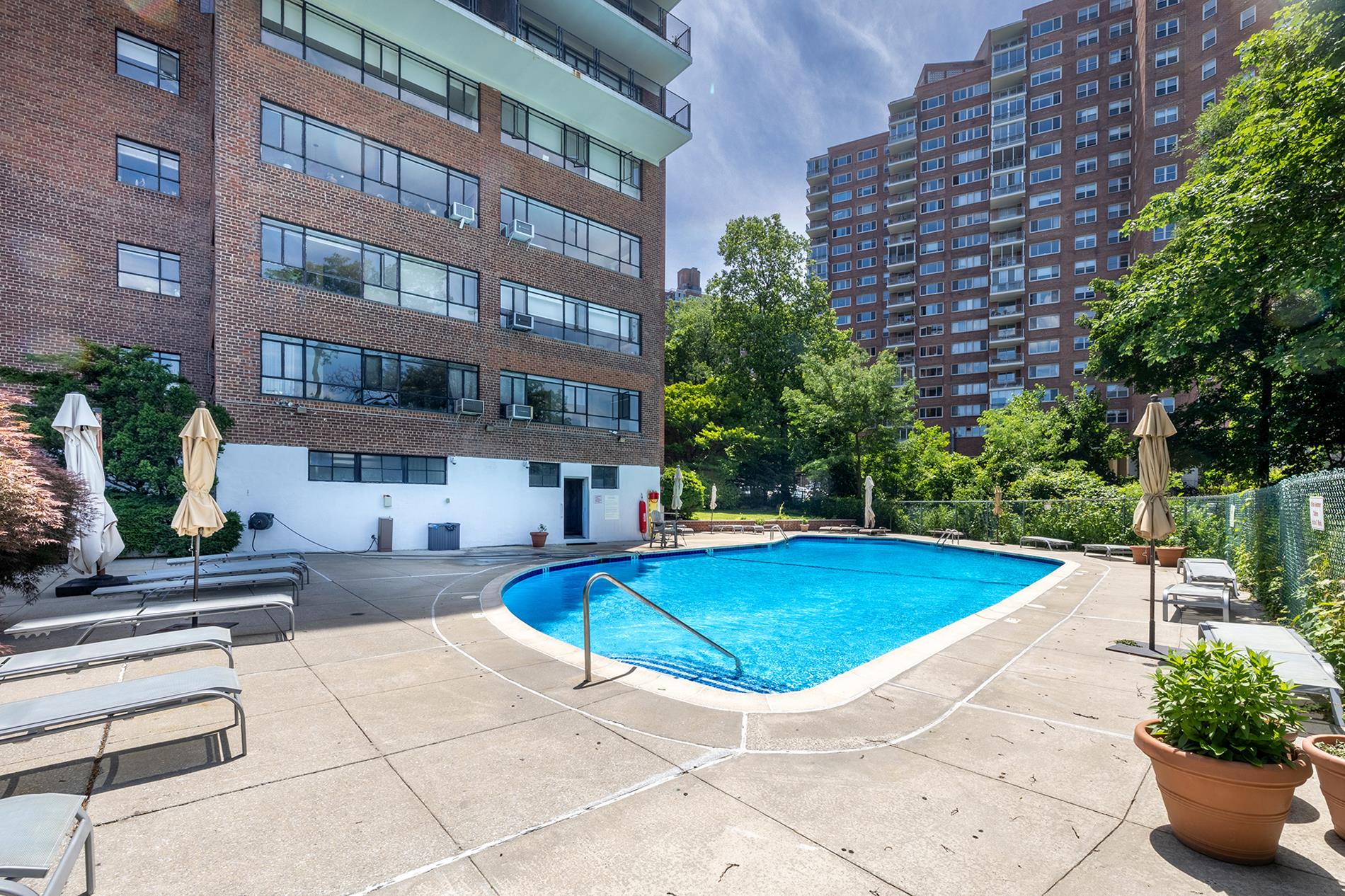 2727 Palisade Avenue 9-B Spuyten Duyvil Bronx NY 10463