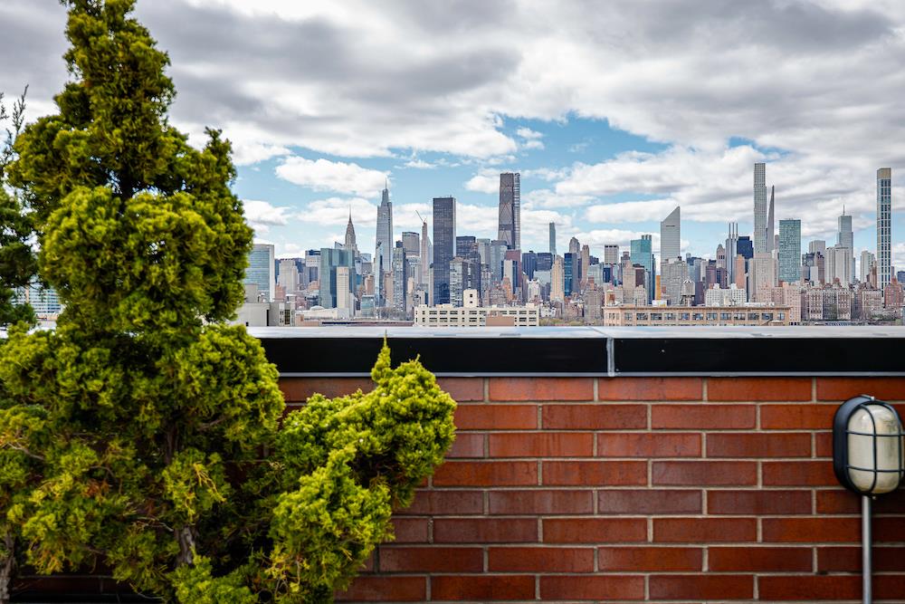 21-45 44th Drive Long Island City Queens NY 11101