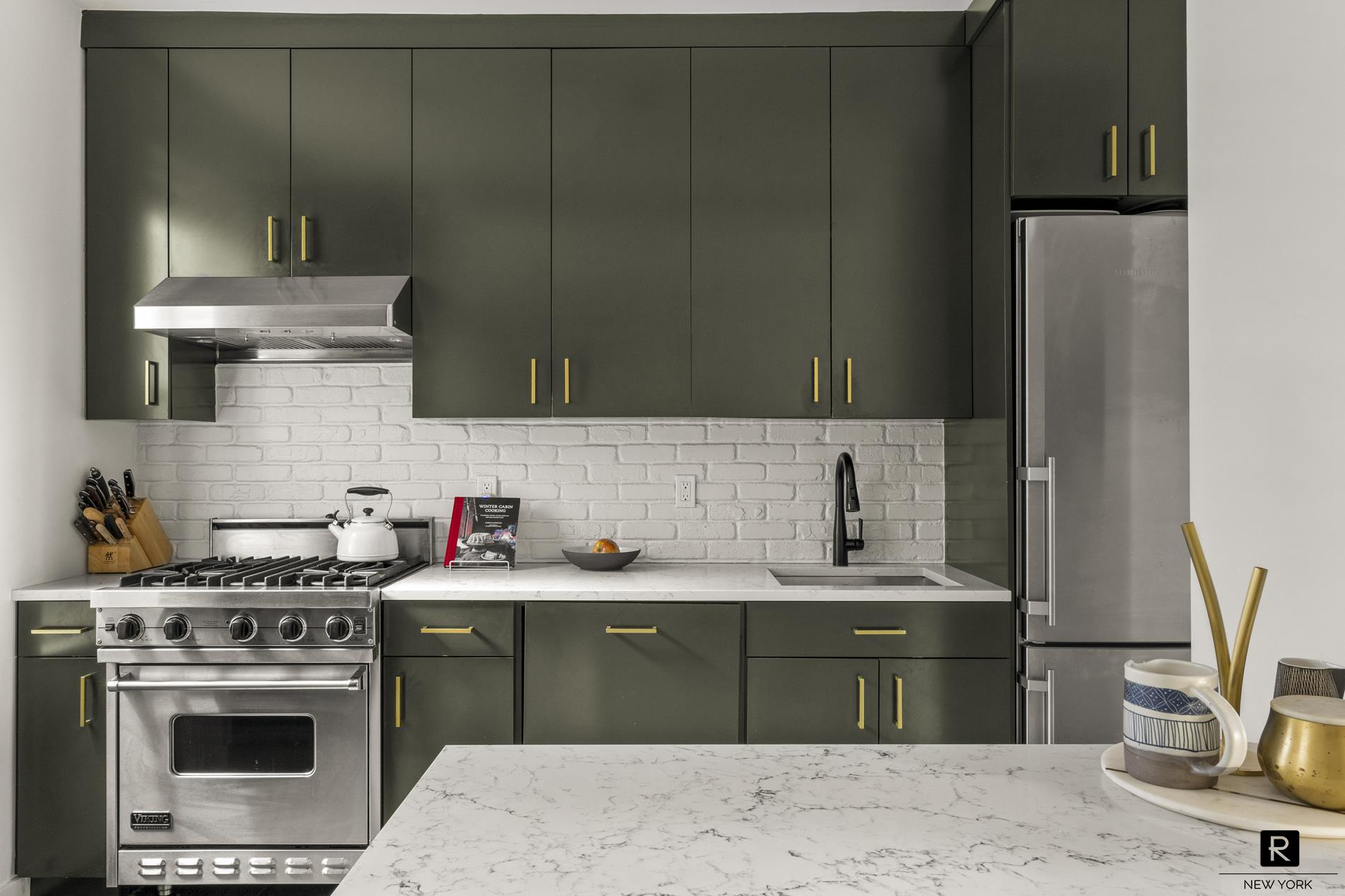 261 West 22nd Street Chelsea New York NY 10011