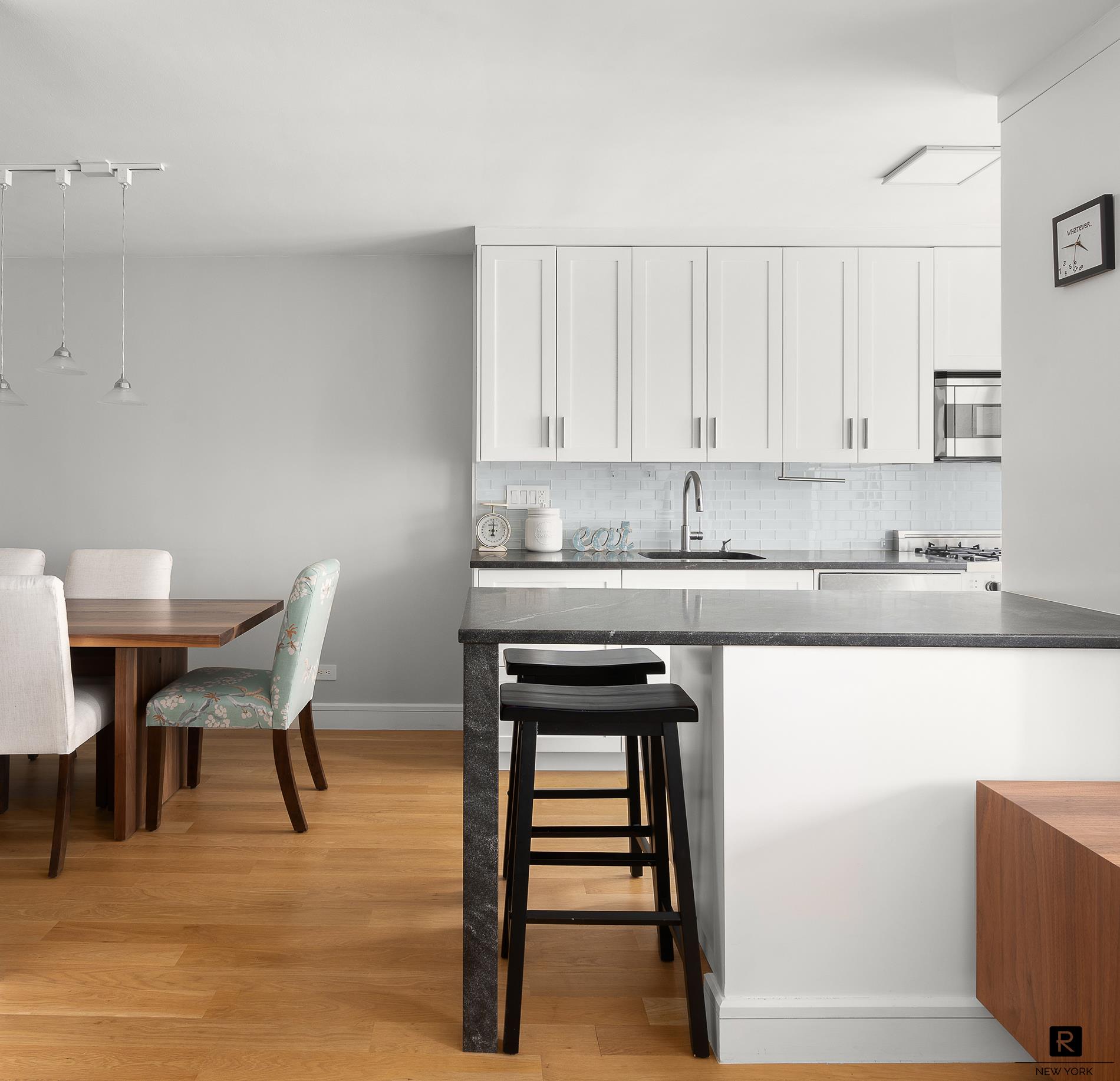 77 Seventh Avenue Chelsea New York NY 10011