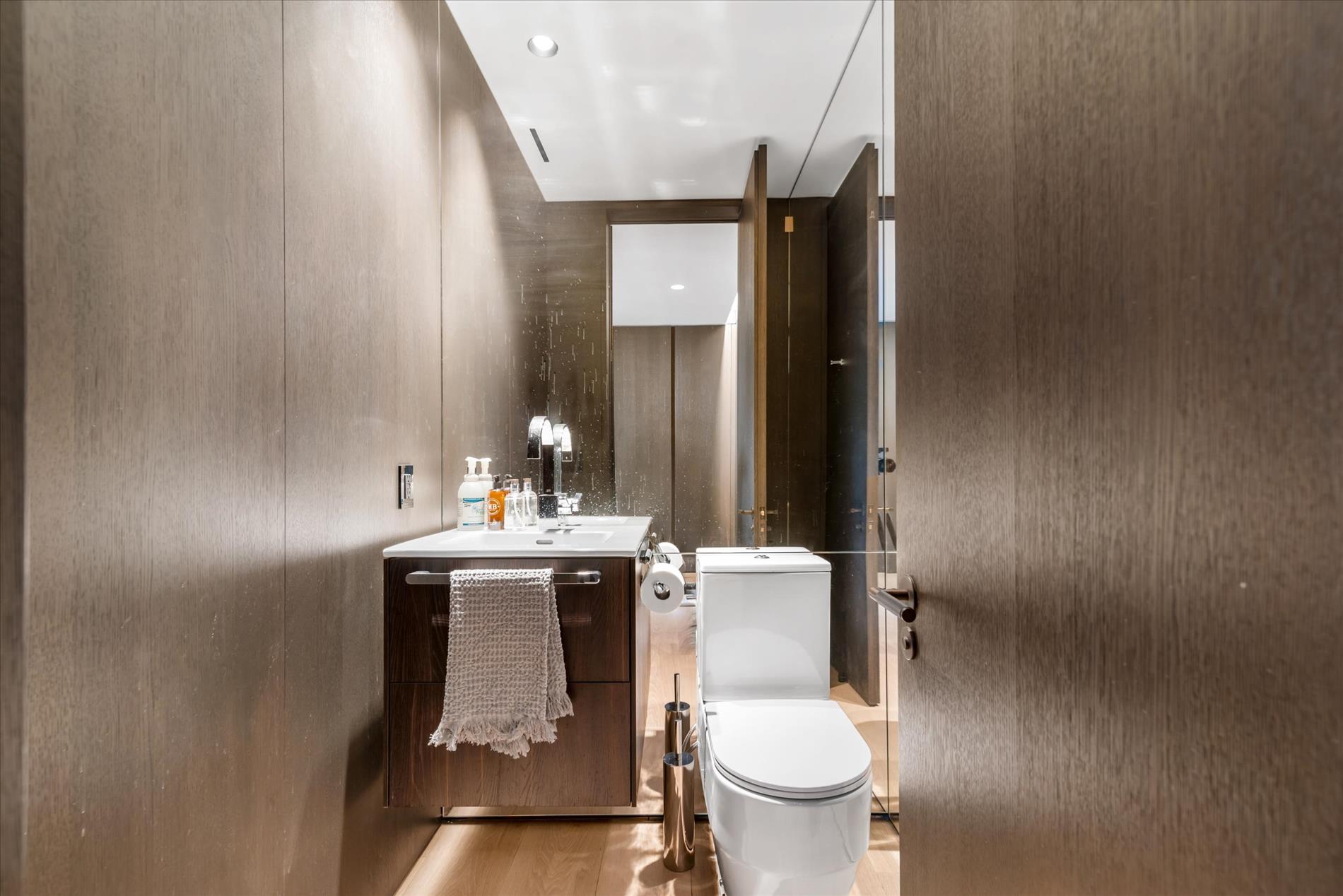 460 West 42nd Street Clinton New York NY 10036