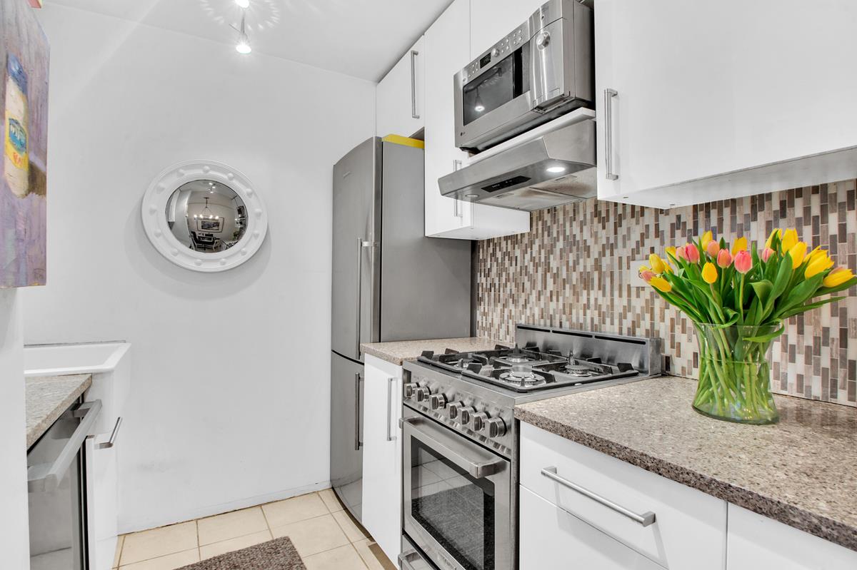 222 East 35th Street 1-E Murray Hill New York NY 10016