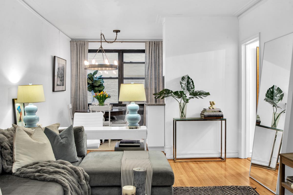 222 East 35th Street 1-E Murray Hill New York NY 10016