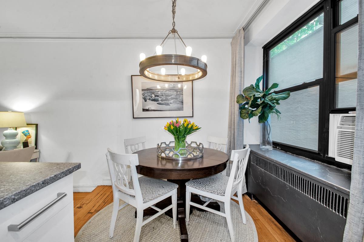 222 East 35th Street 1-E Murray Hill New York NY 10016