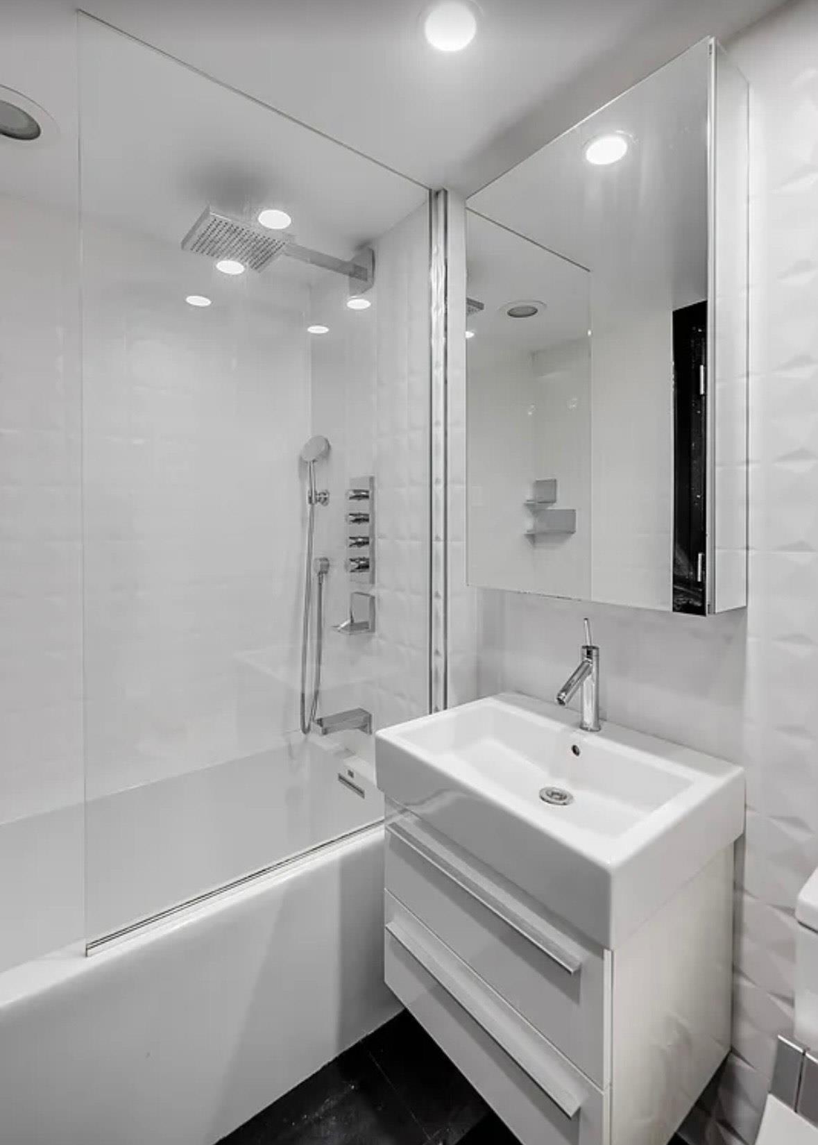 516 West 47th Street n4d Clinton New York NY 10036