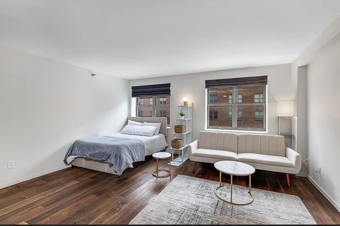 516 West 47th Street n4d Clinton New York NY 10036
