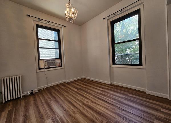 21-48 35th Street 2A Steinway-Ditmars Queens NY 11105