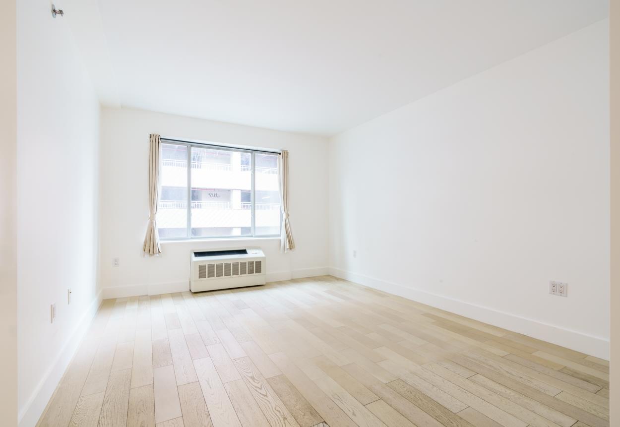 47-05 5th Street 401 Hunters Point Queens NY 11101