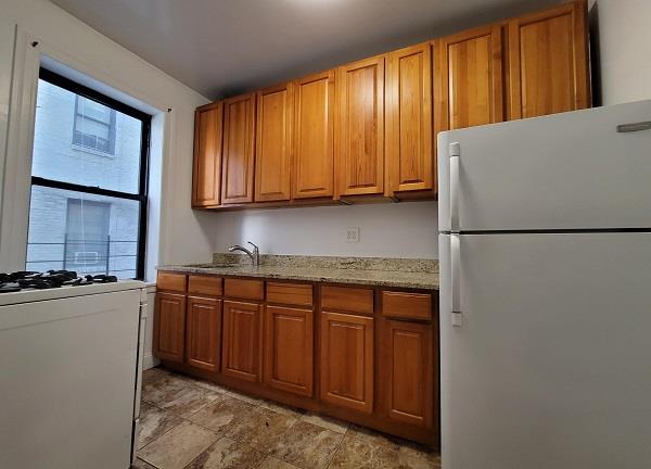 21-67 33rd Street Steinway-Ditmars Queens NY 11105
