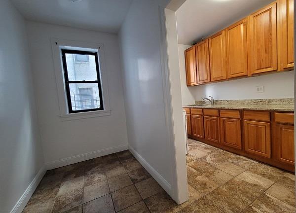 21-67 33rd Street Steinway-Ditmars Queens NY 11105