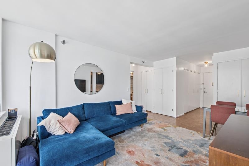 4-74 48th Avenue 21-E Hunters Point Queens NY 11109