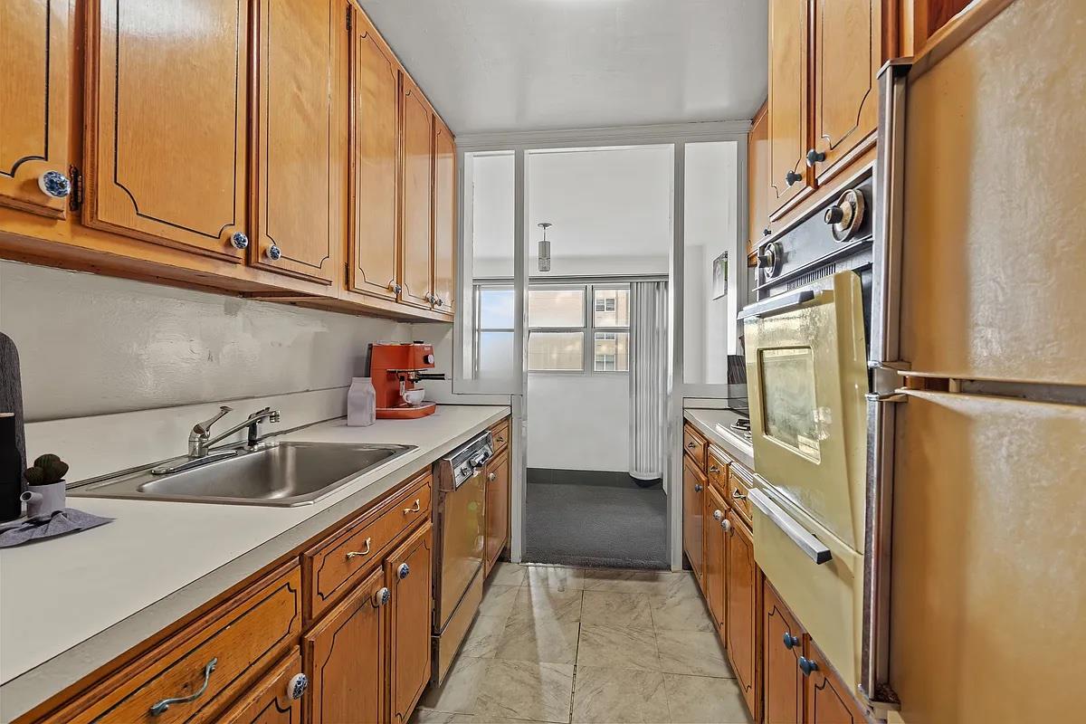 66-36 Yellowstone Blvd. 14-B Forest Hills Queens NY 11375