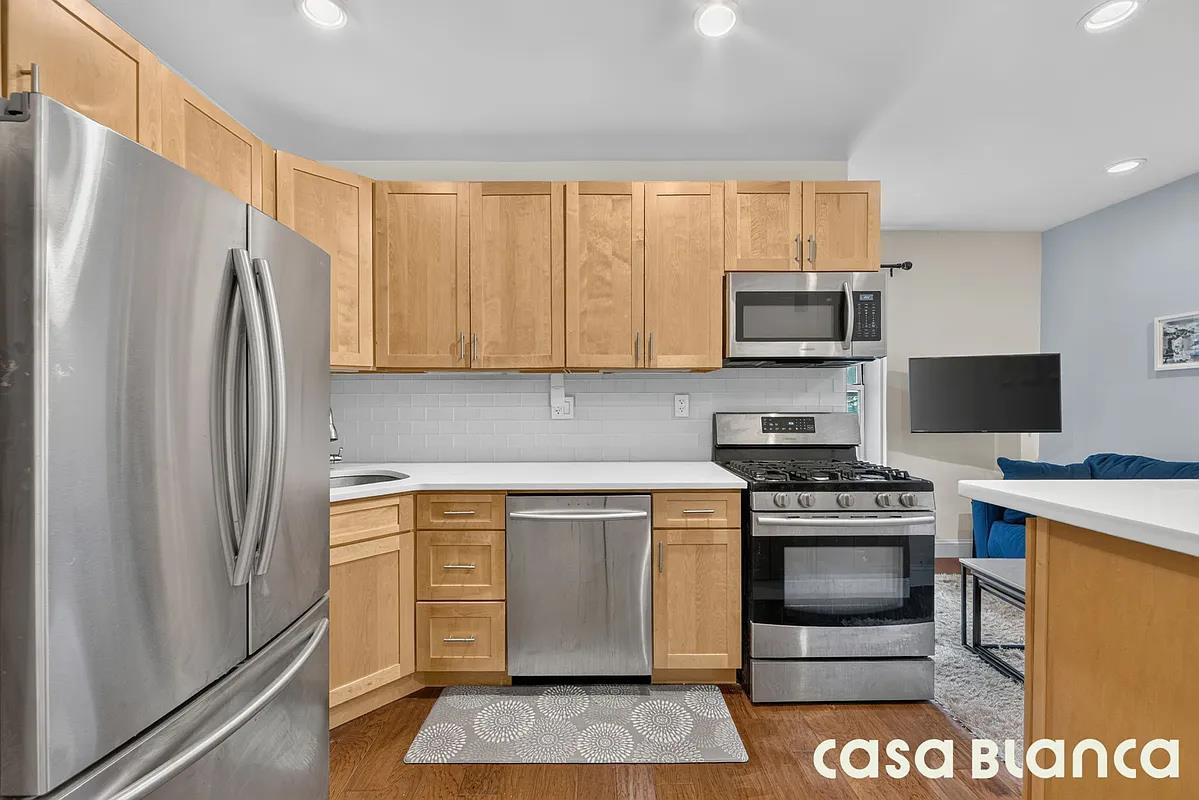 55-23 31st Avenue 4-H Woodside Queens NY 11377