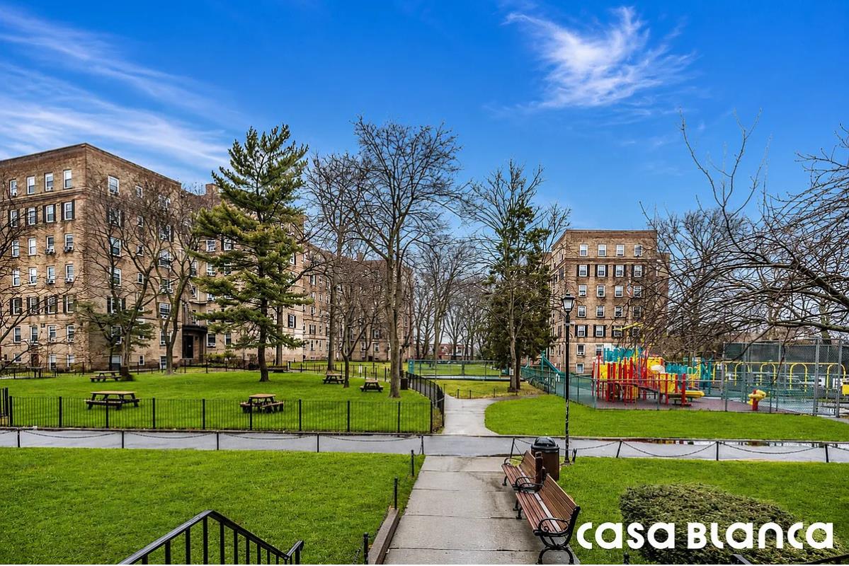 55-23 31st Avenue 4-H Woodside Queens NY 11377