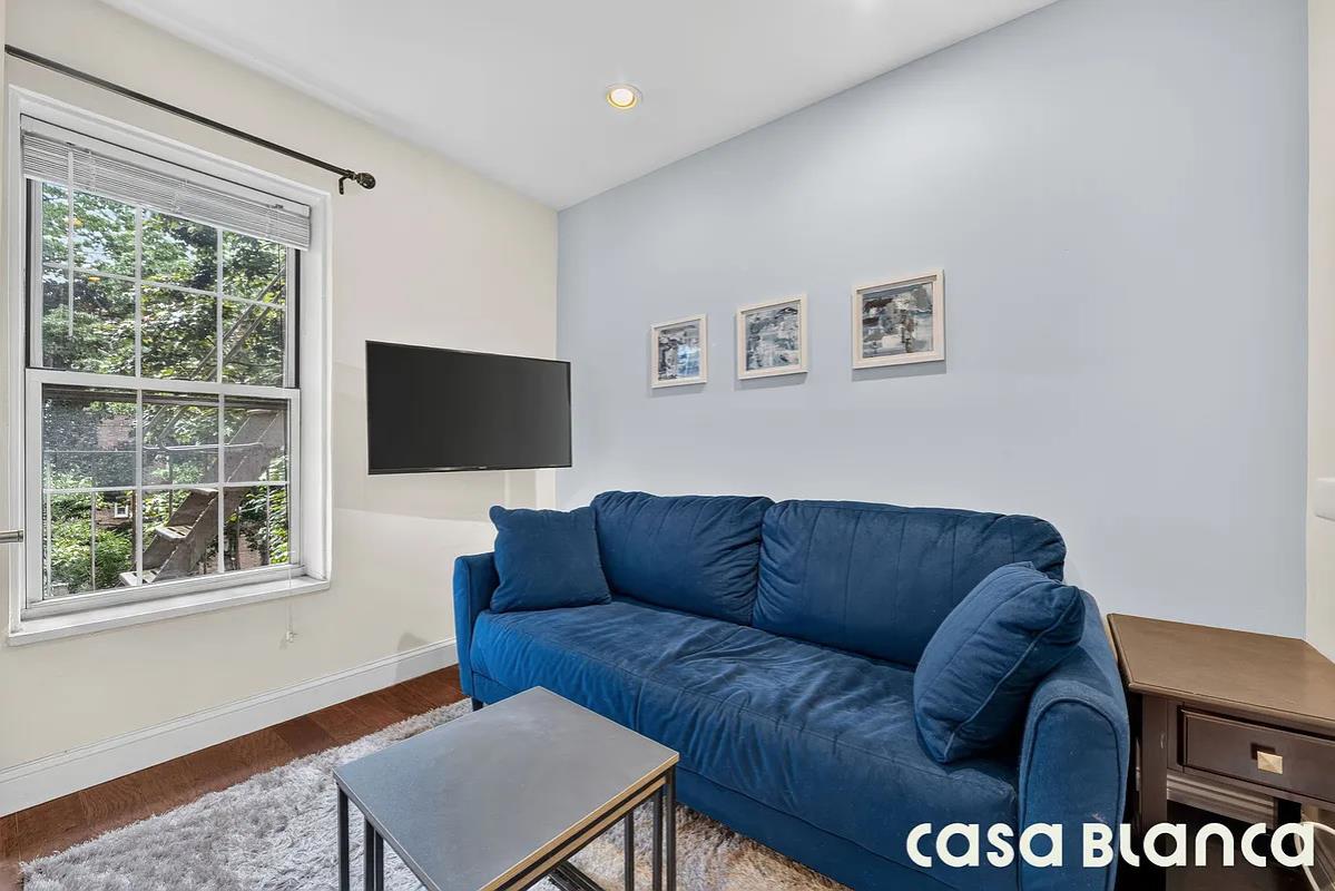 55-23 31st Avenue 4-H Woodside Queens NY 11377