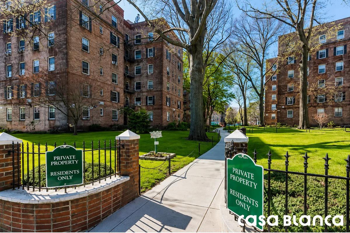55-23 31st Avenue 4-H Woodside Queens NY 11377