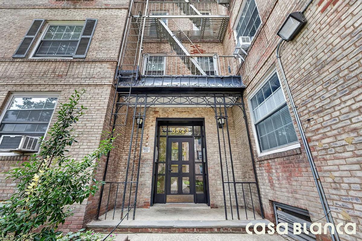 55-23 31st Avenue 4-H Woodside Queens NY 11377
