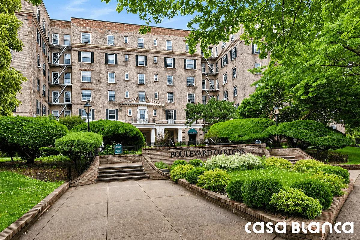 55-23 31st Avenue 4-H Woodside Queens NY 11377