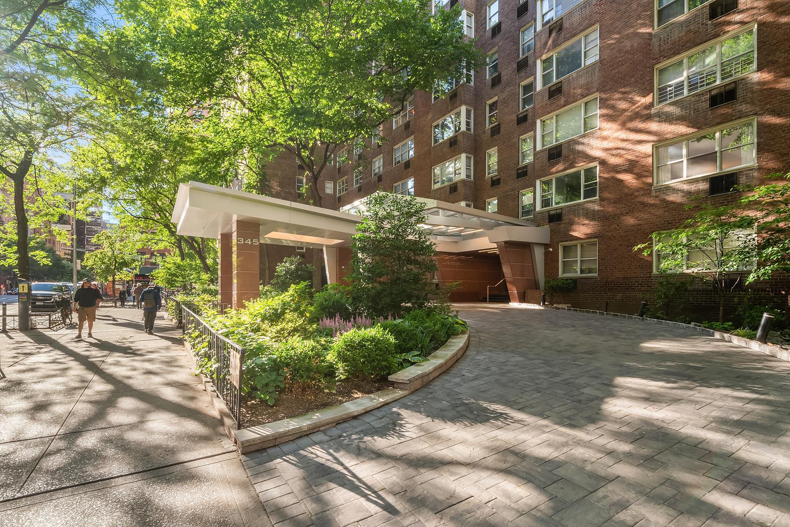 30 West 60th Street 12-A Lincoln Square New York NY 10023