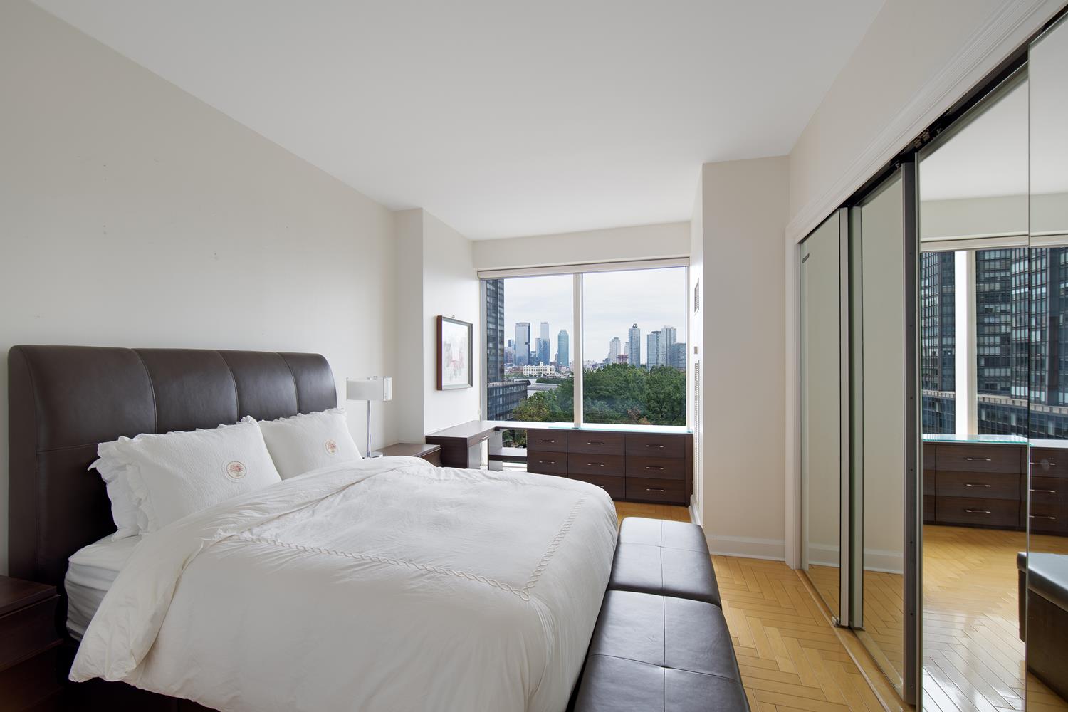 845 United Nations Plaza 10-D Turtle Bay New York NY 10017