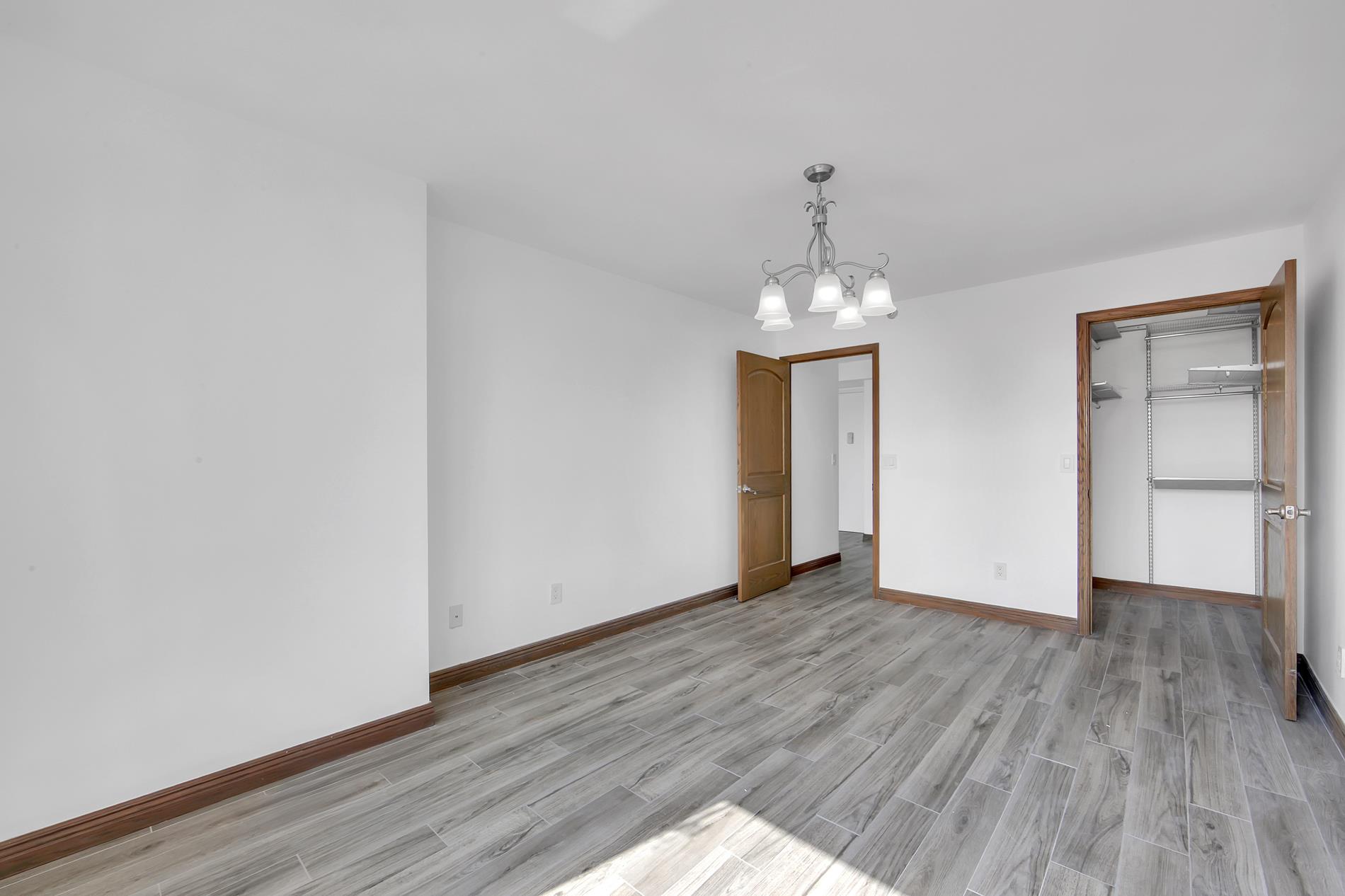 4-74 48th Avenue 25-M Hunters Point Queens NY 11109