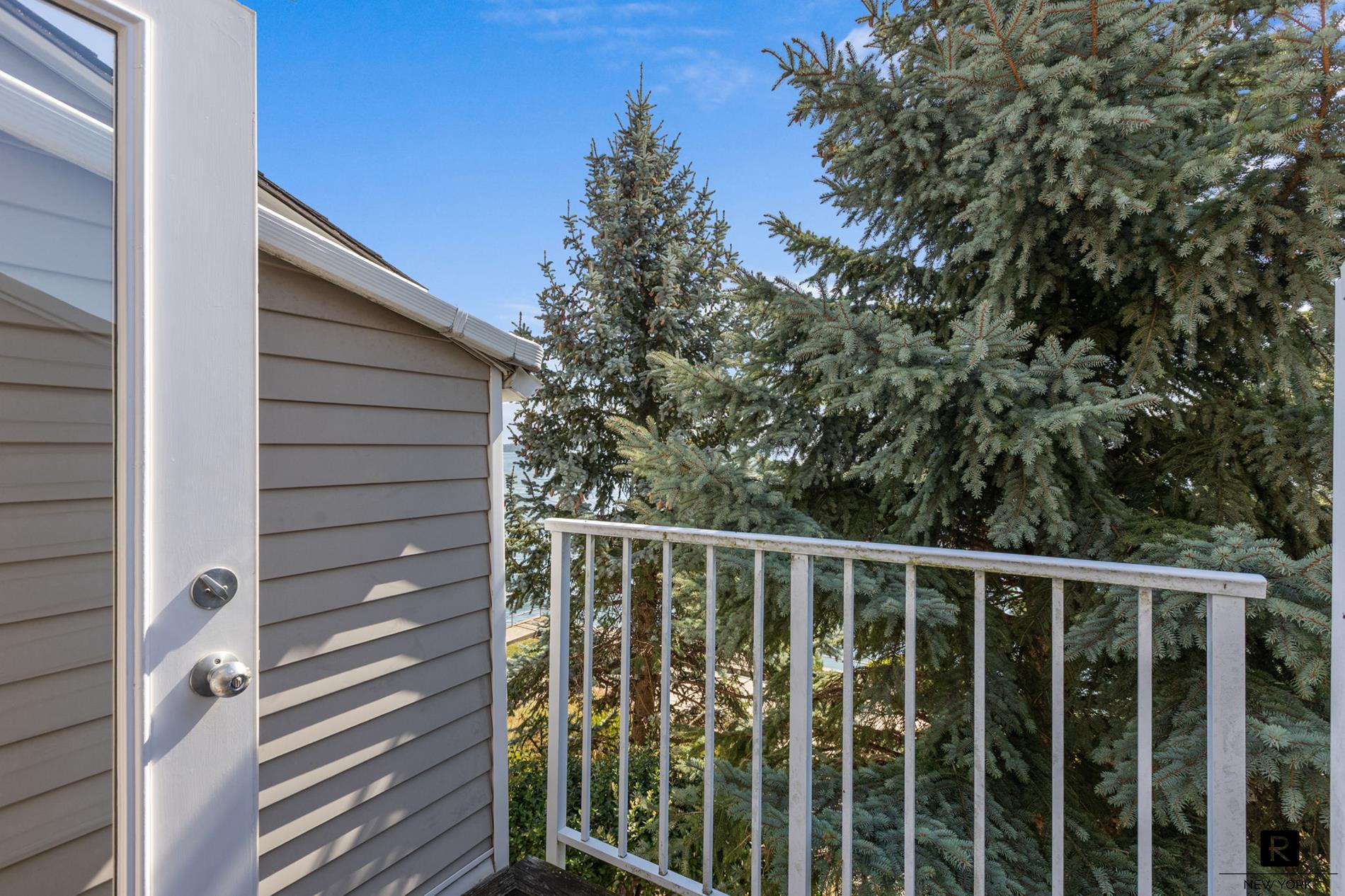 8 Deep Water Way City Island Bronx NY 10464