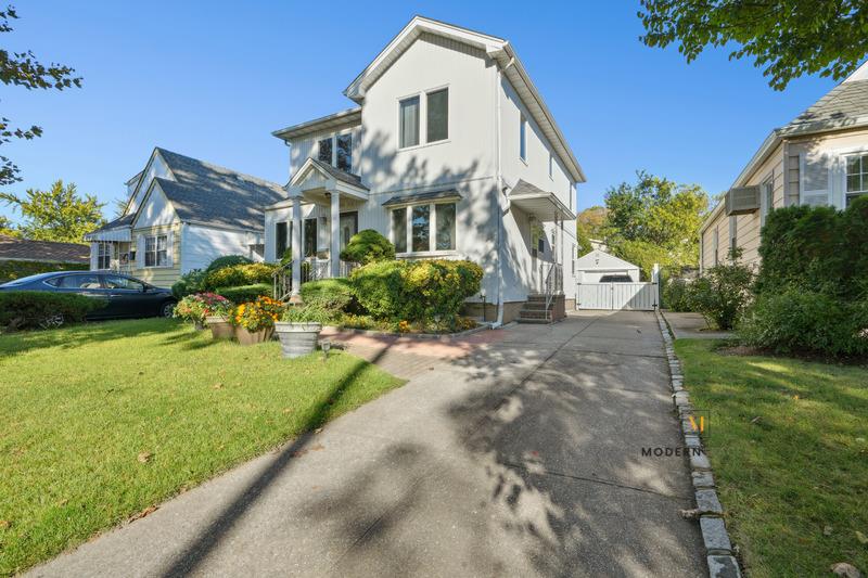 80-15 260th Street 1 Glen Oaks Queens NY 11004