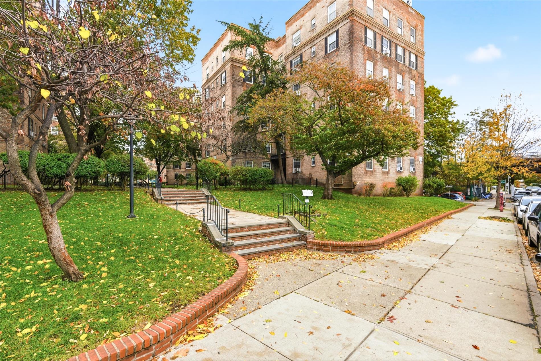 56-05 31st Avenue Woodside Queens NY 11377