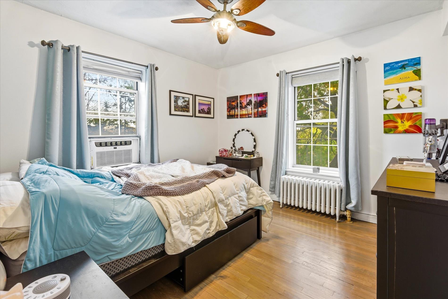 56-05 31st Avenue Woodside Queens NY 11377