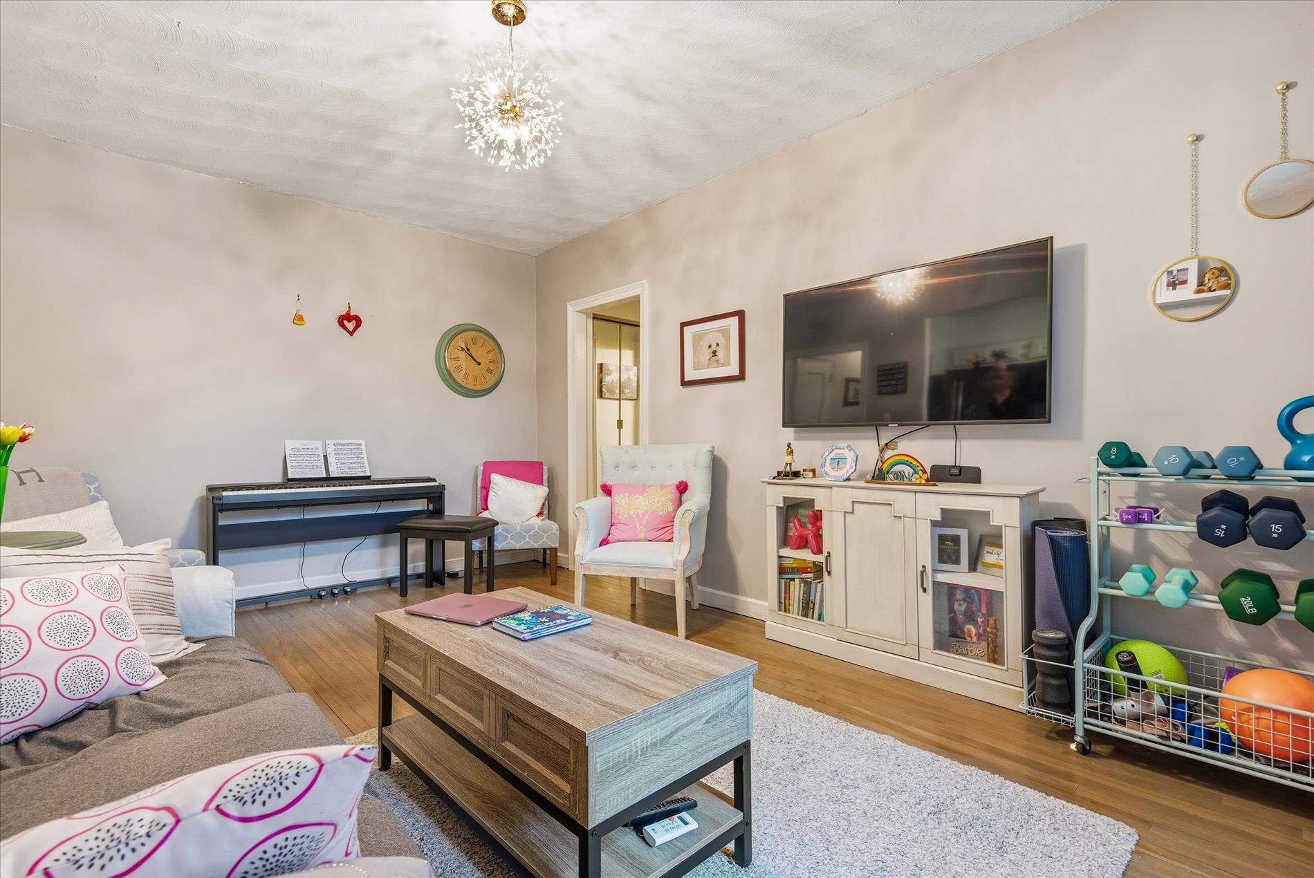 56-05 31st Avenue Woodside Queens NY 11377