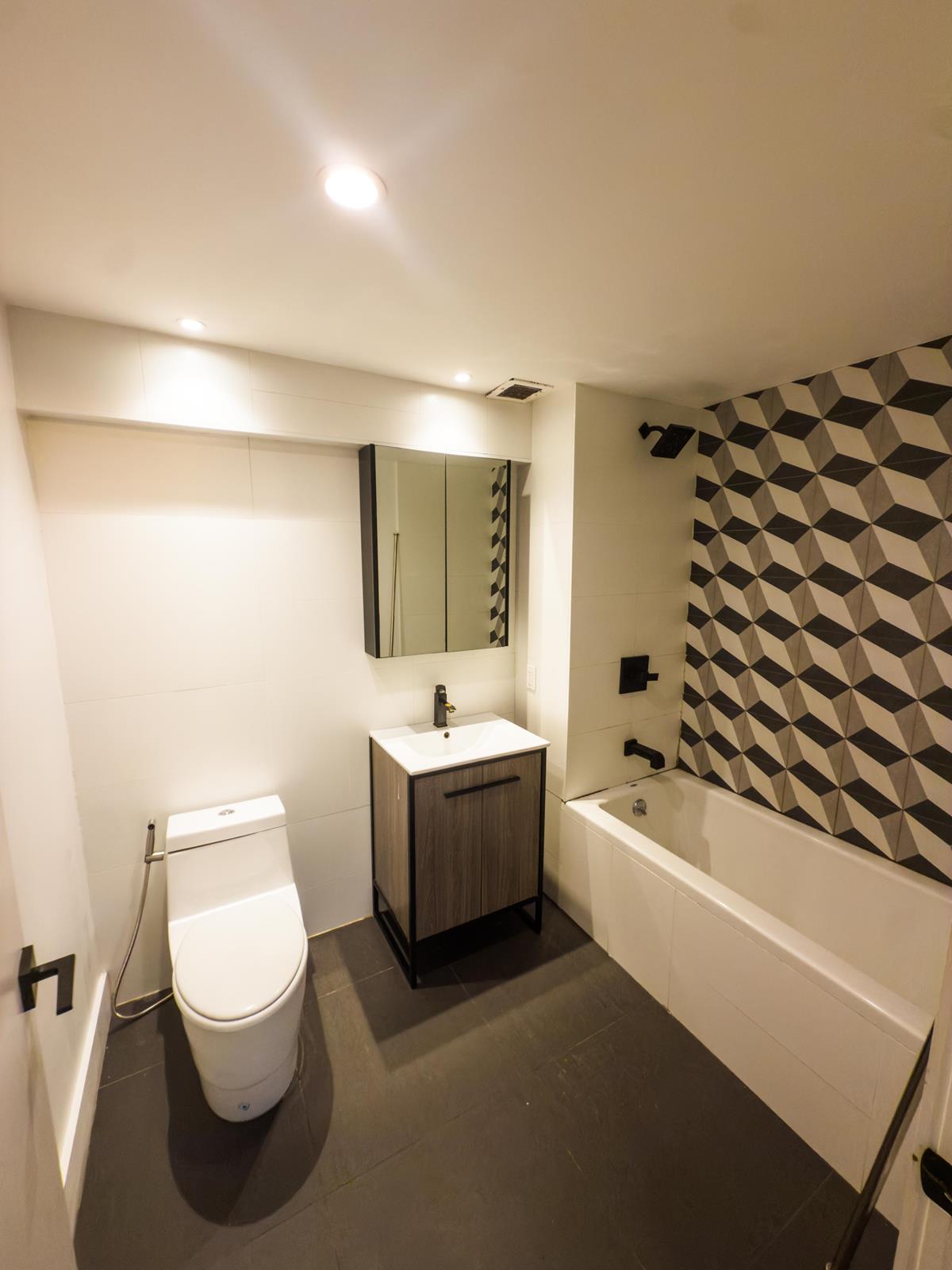 323 East 19th Street 7-B Ditmas Park Brooklyn NY 11226