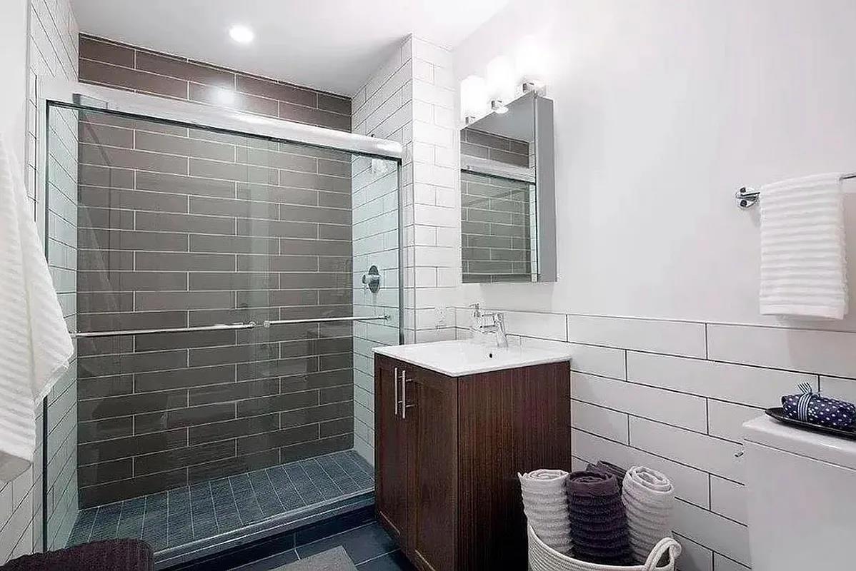 490 Myrtle Avenue 2-P Clinton Hill Brooklyn NY 11205