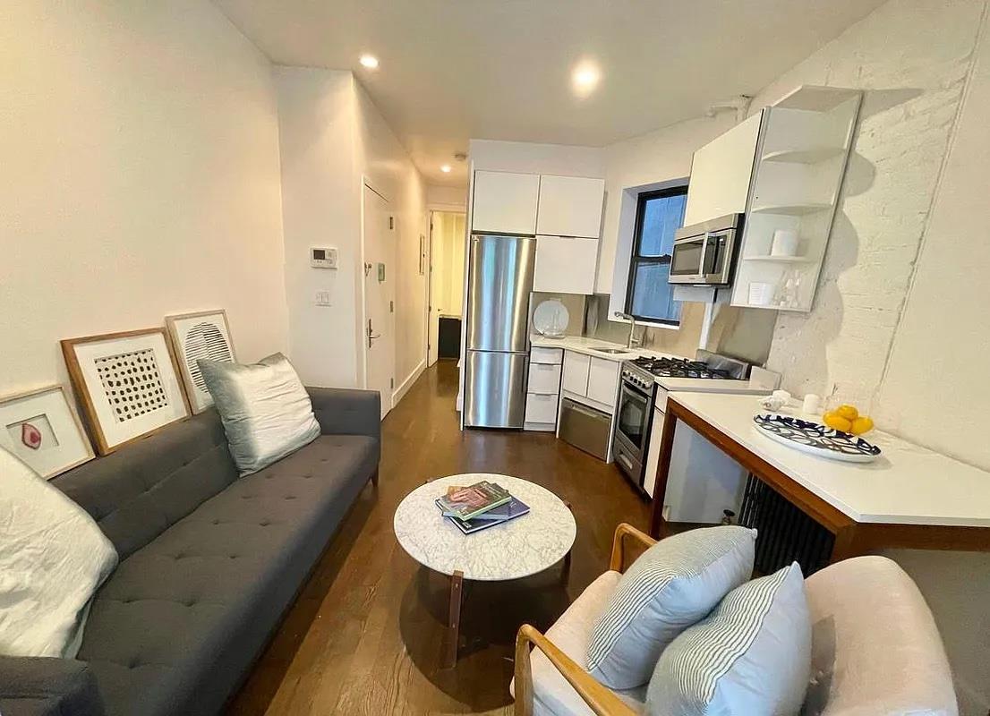 440 Tenth Avenue 3-FS Clinton New York NY 10001