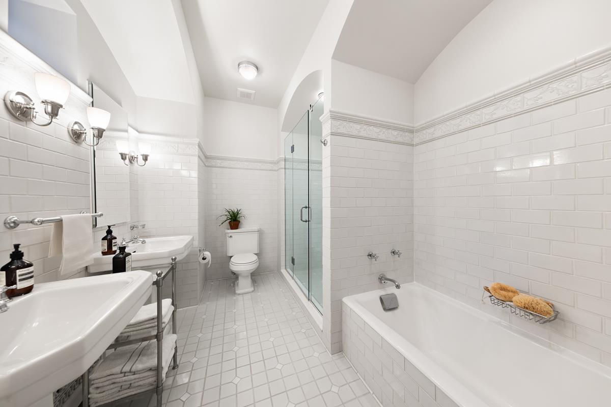 50 Central Park West 5-CD Upper West Side New York NY 10023