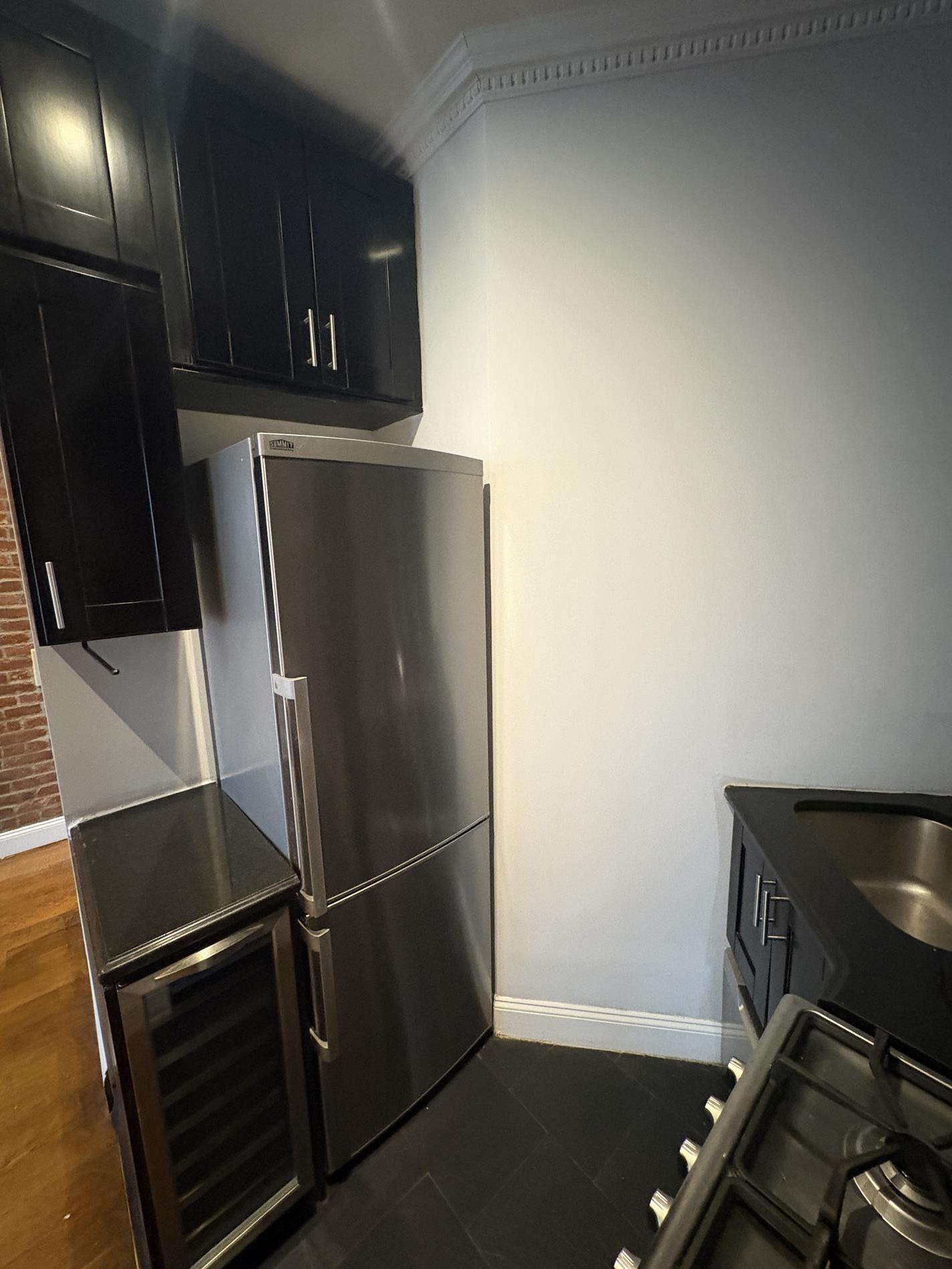 724 Tenth Avenue 3B Midtown West New York NY 10019