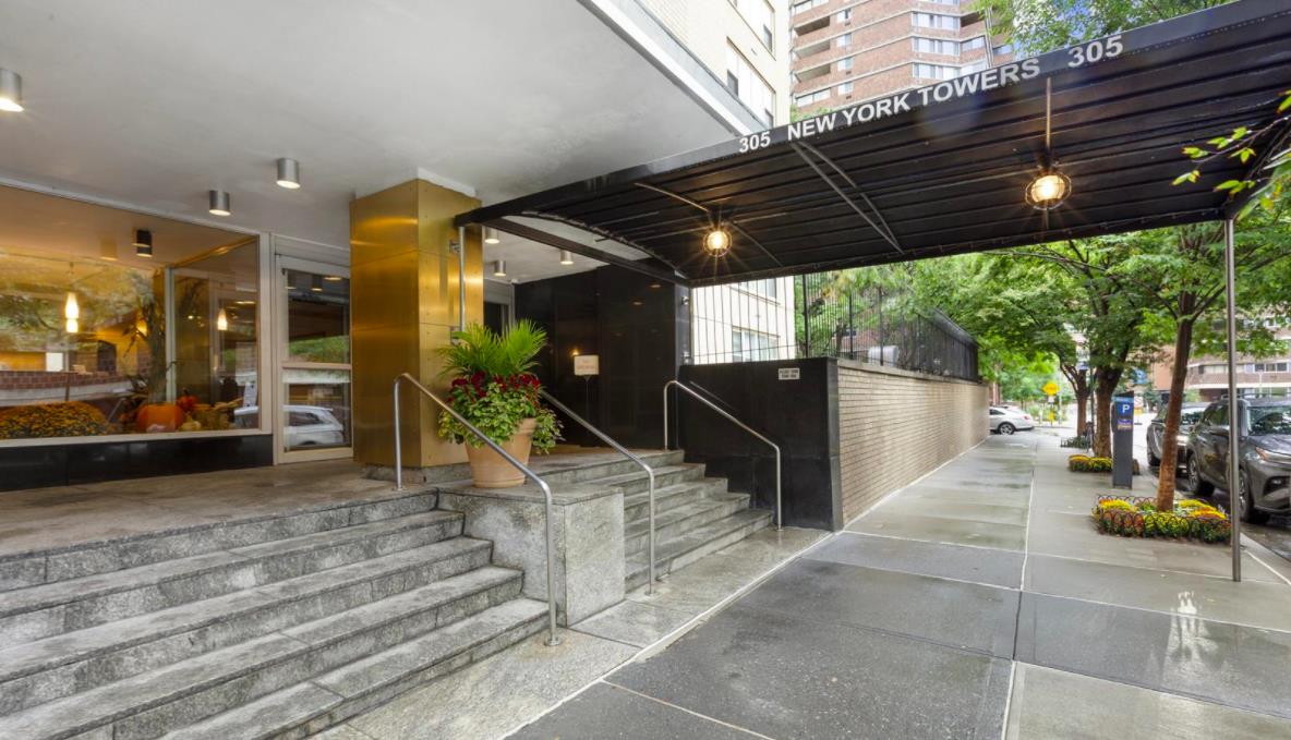305 East 24th Street PH-J Kips Bay New York NY 10010
